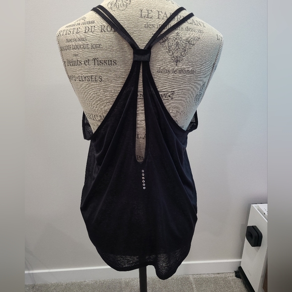 Sheer Nike Tank - Picture 3 of 4